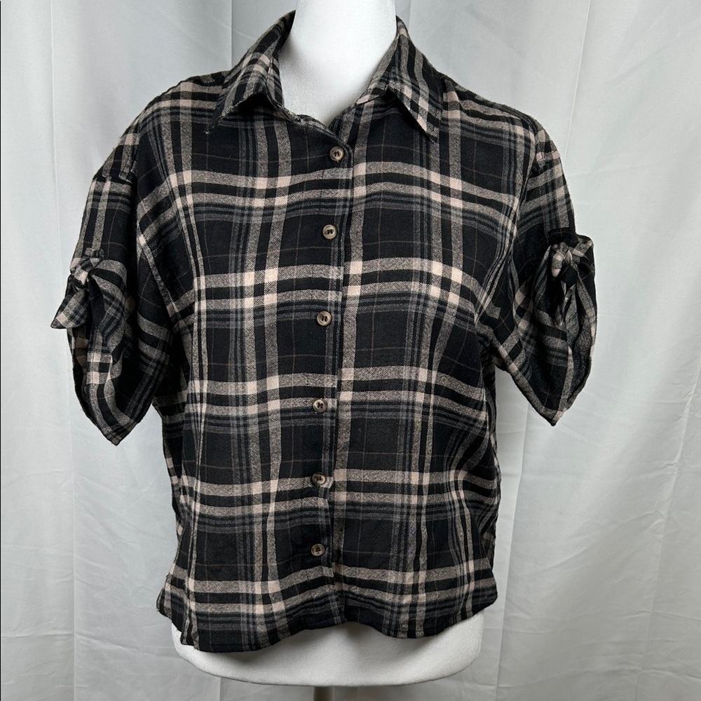 Park Adelyn Plaid Hi Low Shirt Women’s Small Black Tan Tie Sleeve Blouse